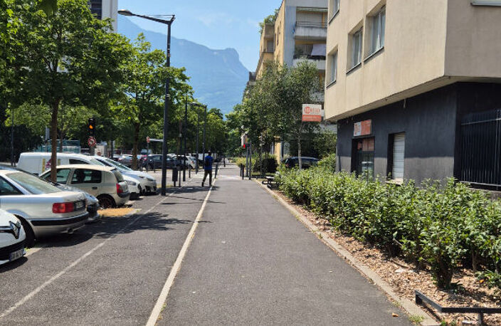 Appartement Grenoble 1 pièce(s) 19.7 m2 — photo 4
