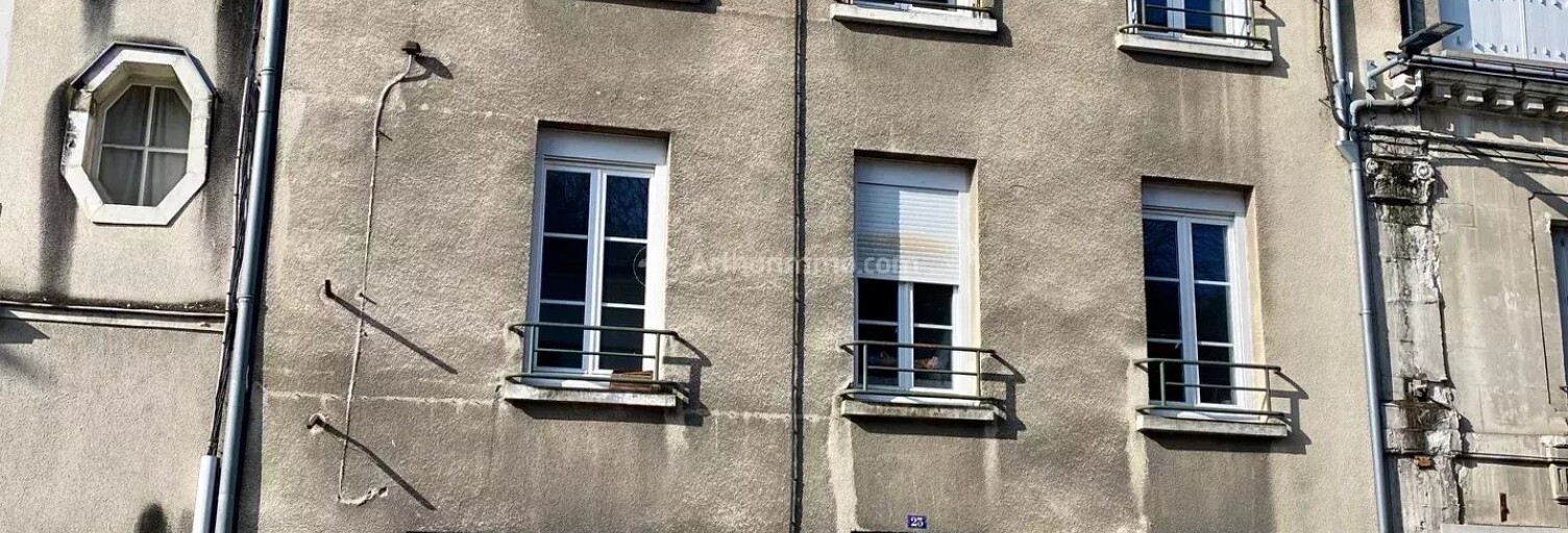 Immeuble  240 m² à vendre à Montval-sur-Loir (72500)