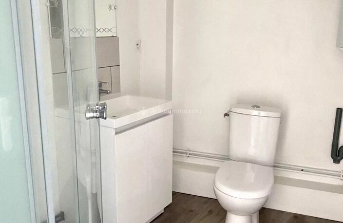Immeuble de rapport en plein centre de CHÂTEAU DU LOIR — photo 4