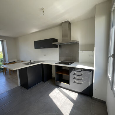 Appartement 3 pièces 580 €