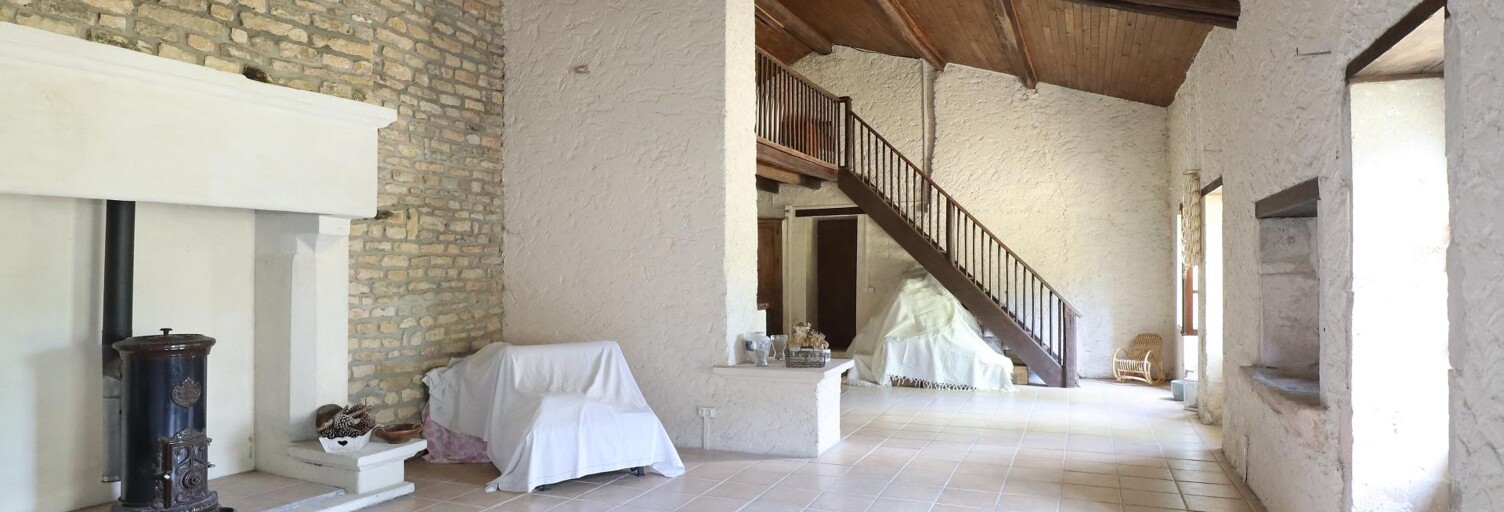 Maison 8 Pièces 218 m² à vendre à Sauzé-entre-Bois (79190)