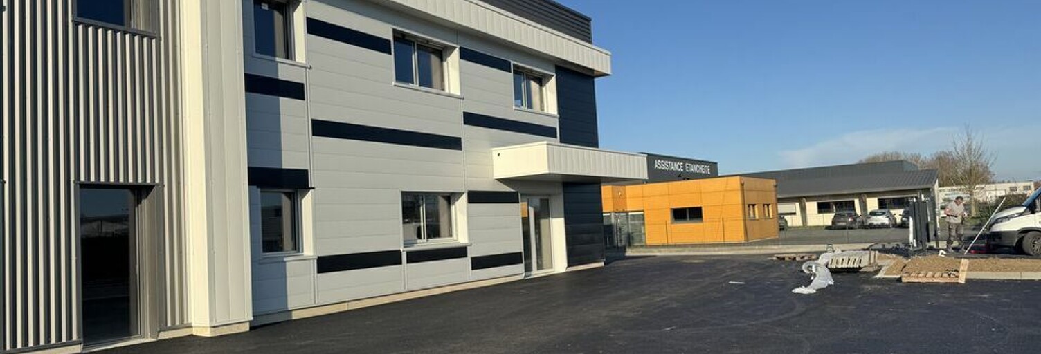 Commerce  475 m² à louer à La Ville-aux-Dames (37700)