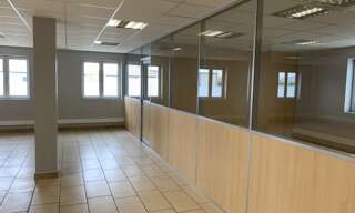 Bureau  140 m² à louer à Saint-Estève (66240)