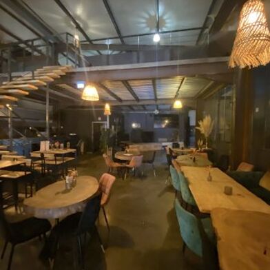 Commerce  165000 €