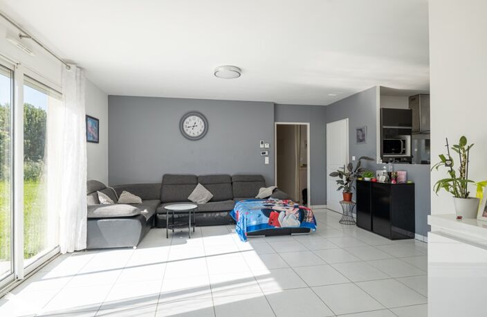 Contemporaine de 6 pièces principales — photo 2