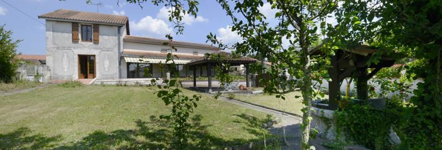 Maison 4 Pièces 131 m² à vendre à Roullet-Saint-Estèphe (16440)