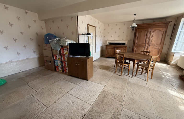 MAISON ANCIENNE AVEC DEPENDANCE — photo 3