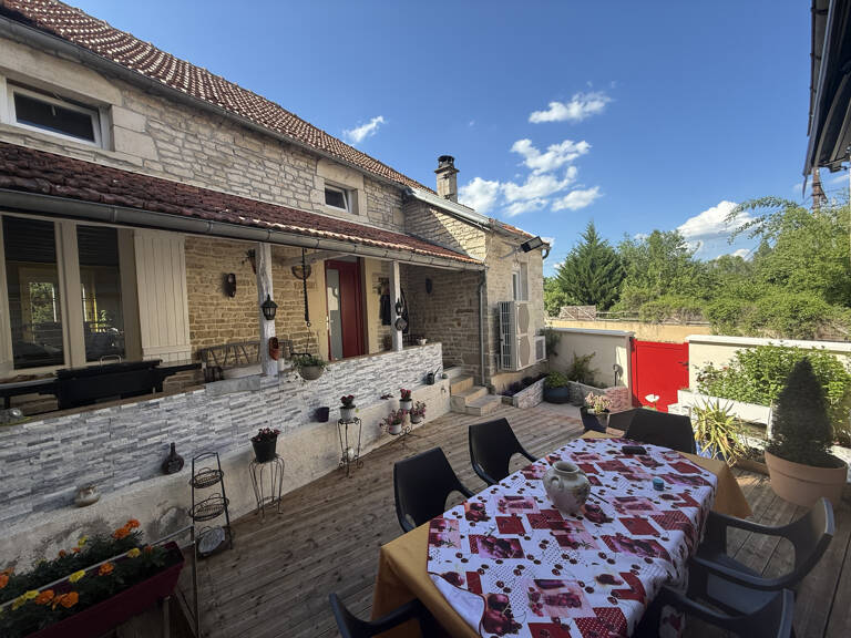 MAISON DE VILLAGE RÉNOVÉE — photo 1