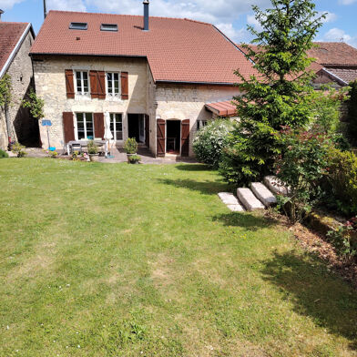 Maison 8 pièces 296800 €