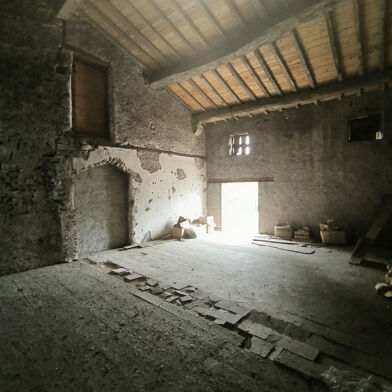 Garage  43600 €