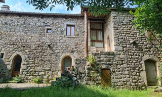 Maison 10 Pièces 210 m² à vendre à Vallées-d'Antraigues-Asperjoc (07600)