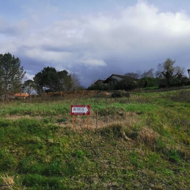 Terrain  81750 €