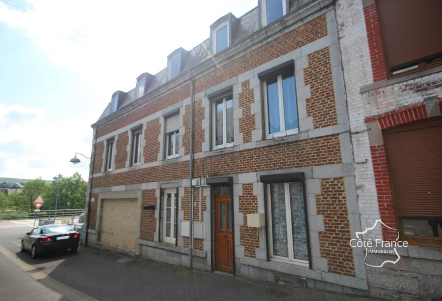 VIREUX grande maison familiale 5 chambres, avec garage et te — photo 1