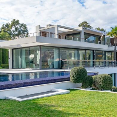 Maison 10 pièces 22500000 €