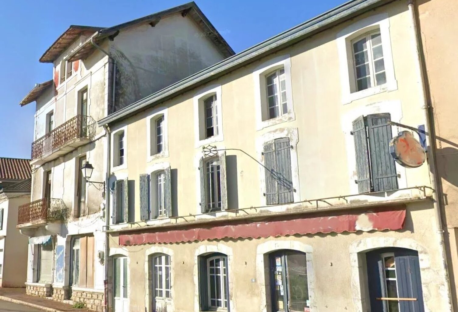 Bourg de HABAS local commercial + logements 380m² — photo 1