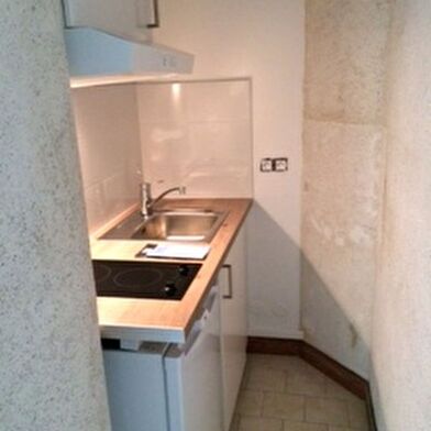 Appartement 1 pièces 421 €