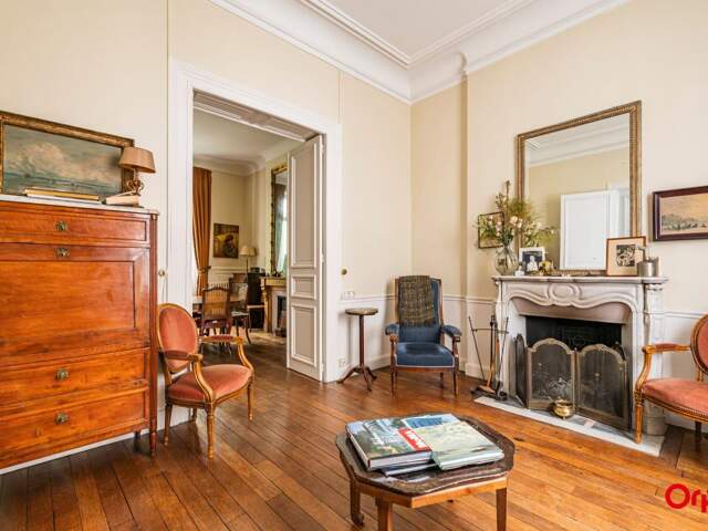 Hôtel Particulier à Vendre Centre ville REIMS — photo du bien