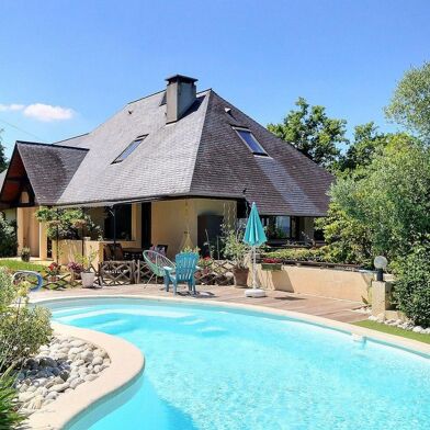 Maison 9 pièces 580000 €