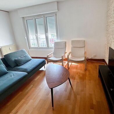Appartement 4 pièces 860 €