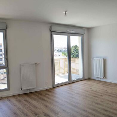 Appartement 4 pièces 275000 €