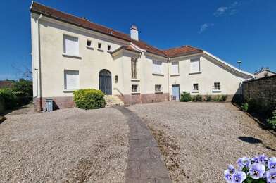 Maison 10 pièces 250000 €
