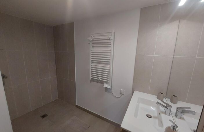 APPARTEMENT T3  DE 67 M² AVEC JARDIN — photo 3