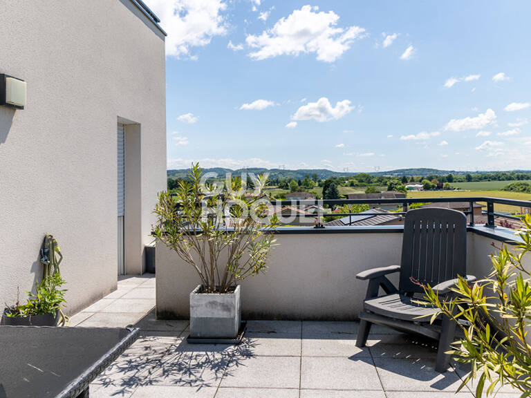 Superbe appartement avec terrasse et vue dégagée — photo 1