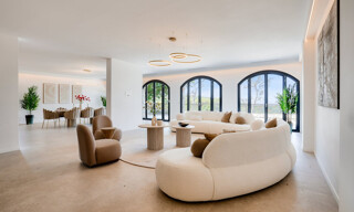 Maison 9 Pièces 394 m² à vendre à Nice (06300)