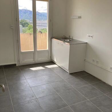 Appartement 3 pièces 142000 €