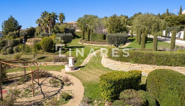 Villa / Maison 7 pièces  à vendre Saint-Cyr-sur-Mer 83270