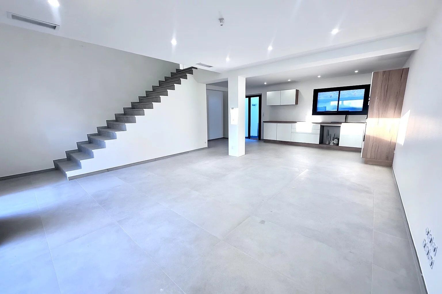 Villa / Maison  T5 à vendre Canohès 66680