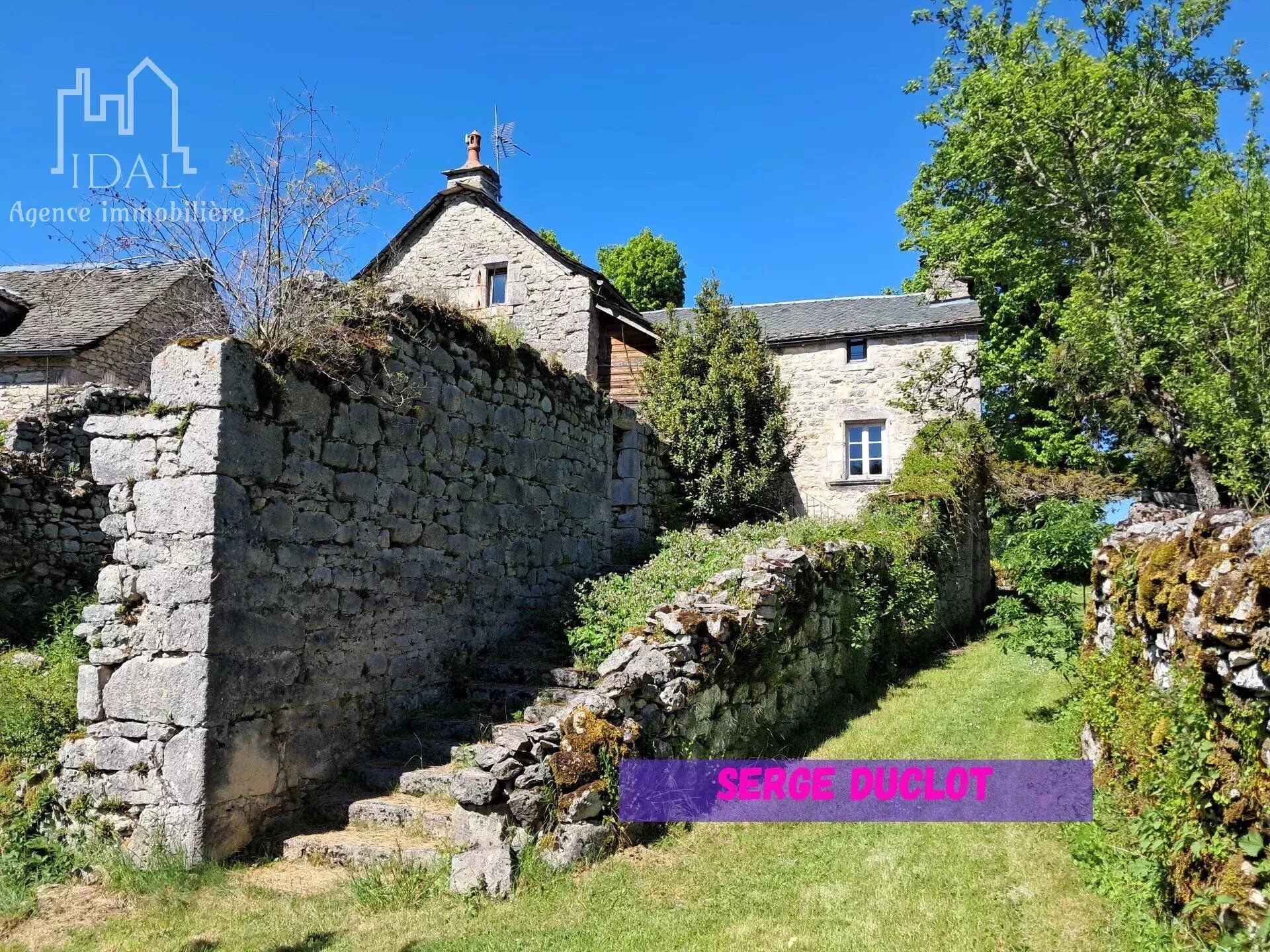 Authentique corps de ferme avec vue panoramique