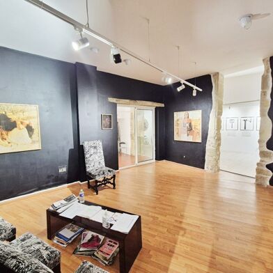 Commerce  218000 €