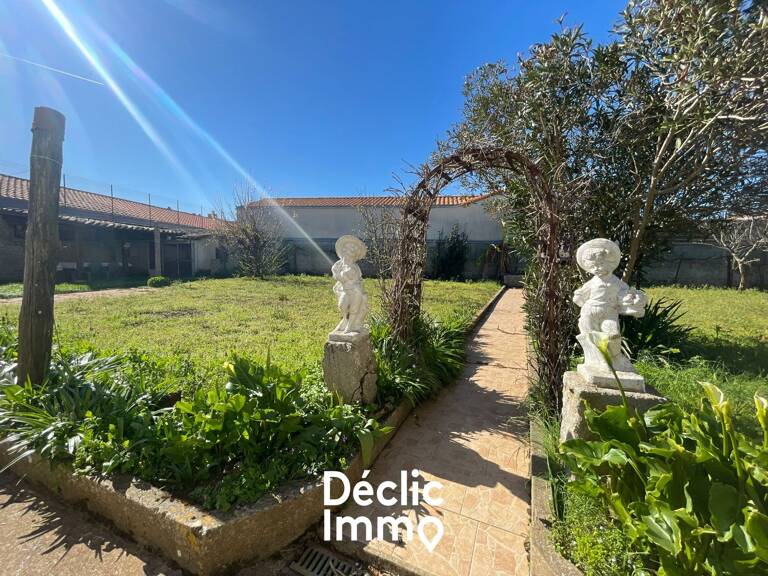 Charmante maison avec Jardin, à Luçon, proche de toutes les commodités. — photo 1
