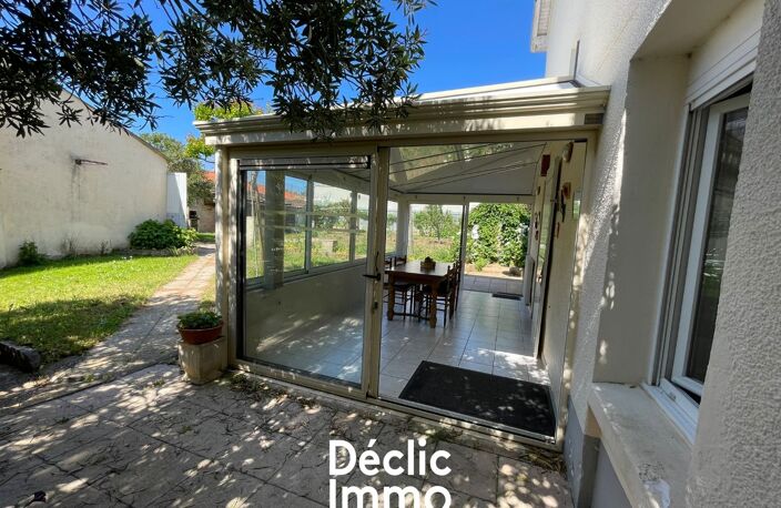 Charmante maison avec Jardin, à Luçon, proche de toutes les commodités. — photo 2
