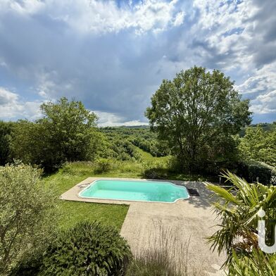 Maison 6 pièces 300000 €