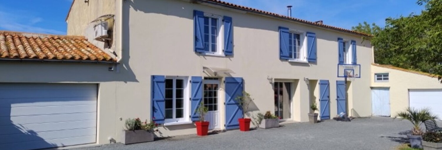 Maison 8 Pièces 215 m² à vendre à La Taillée (85450)