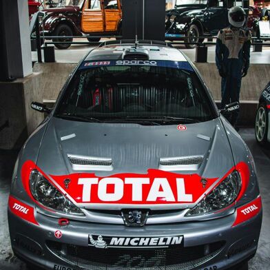 Commerce  880000 €