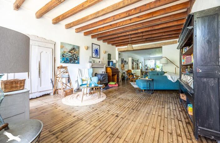 Maison en pierre de 8 pièces principales — photo 4