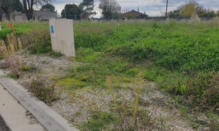 Terrain  640 m² à vendre à Val de Virvée (33240)