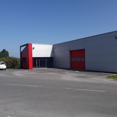 Local industriel  1800 €