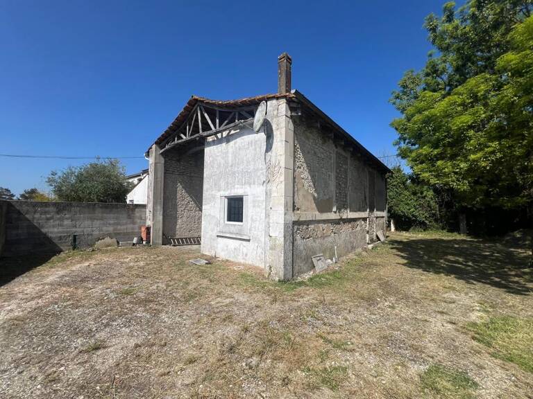 Grange en pierre commune de CORME ECLUSE (17) — photo 1