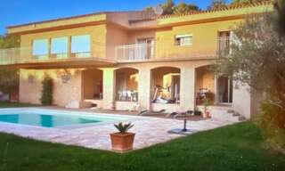 Maison 9 Pièces 300 m² à vendre à Collobrières (83610)
