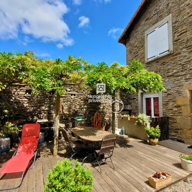 Maison 21 pièces 505000 €