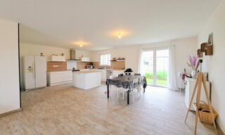 Maison 5 Pièces 109 m² à vendre à Tugéras-Saint-Maurice (17130)