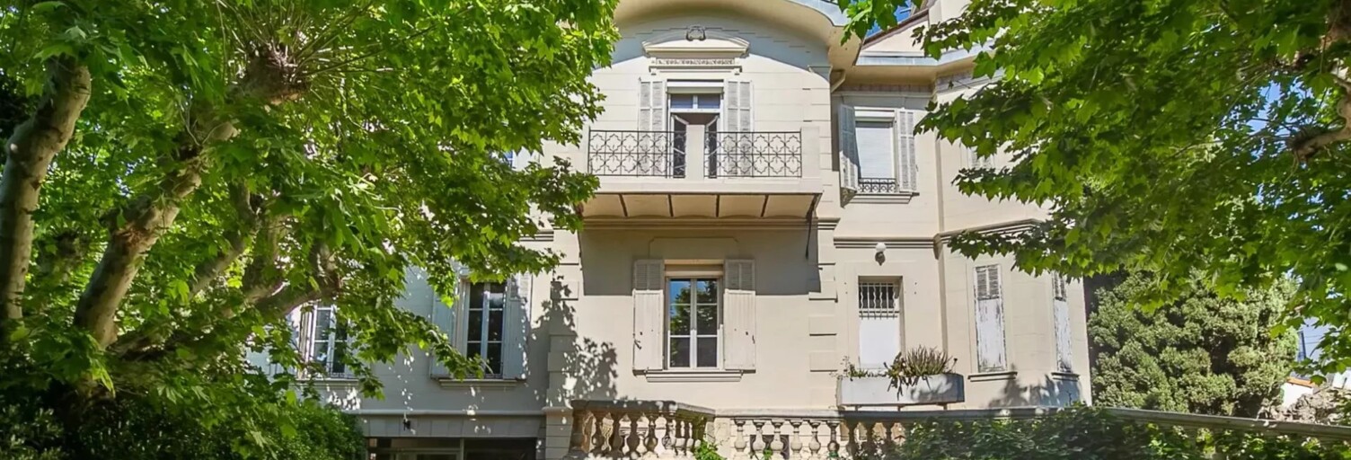 Maison 10 Pièces 325 m² à vendre à Marseille 8 (13008)