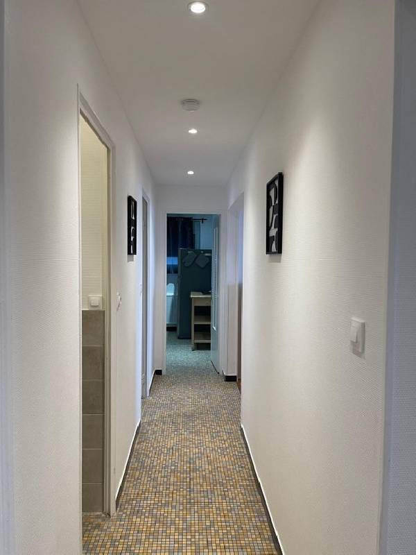 Photo Location T4 73 m² à Saint-Priest 1 220 ¤ CC /mois image 2/3