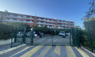 Garage   m² à louer à Aubagne (13400)