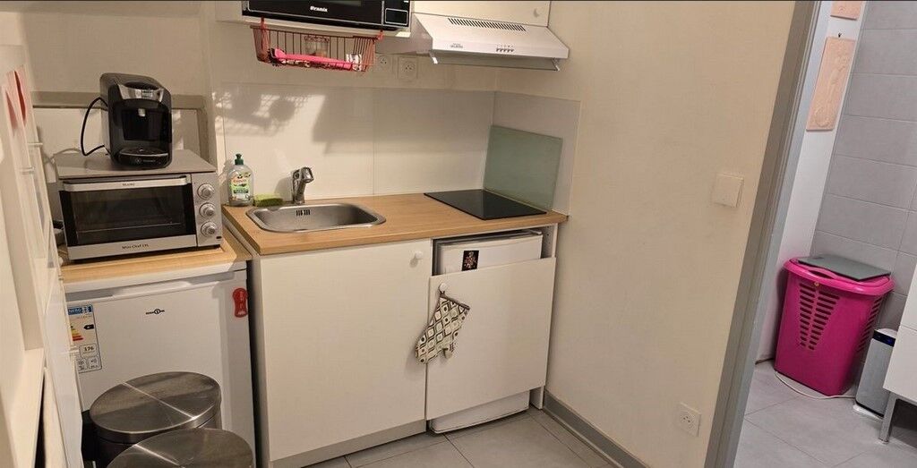 Location Studio 25 m² à Sainte-Foy-Lès-Lyon 450 ¤ CC /mois