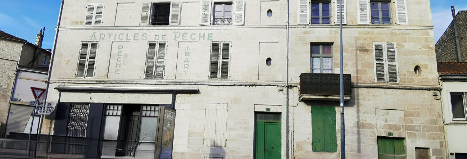 Immeuble  135 m² à vendre à Niort (79000)